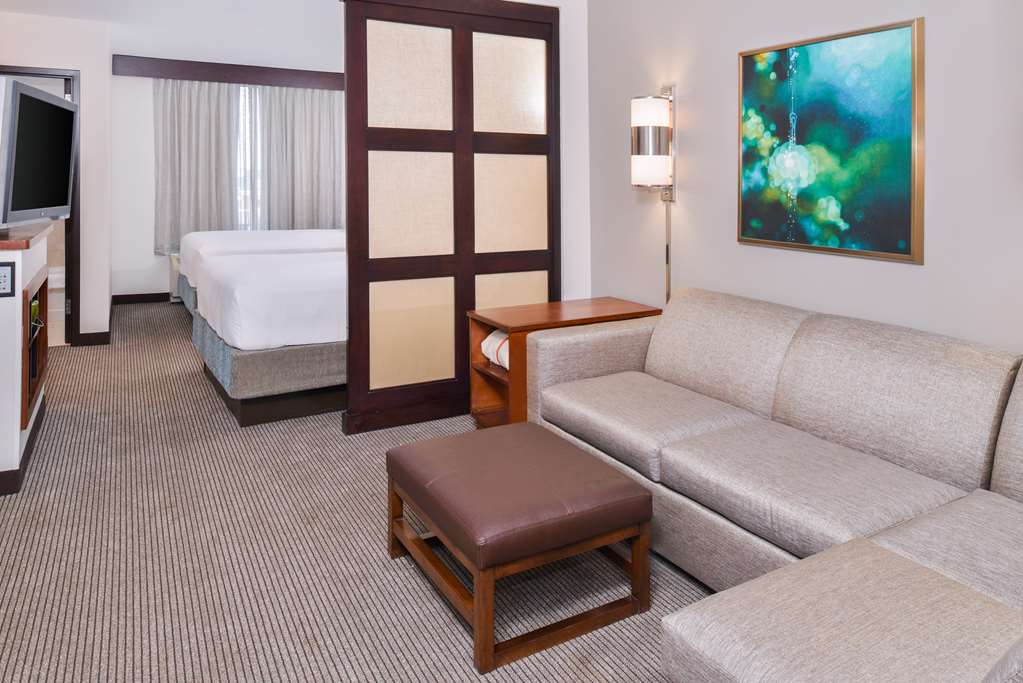 Hyatt Place Chesapeake Greenbrier - photo 28