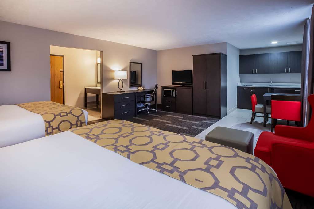 Baymont by Wyndham Traverse City - photo 5