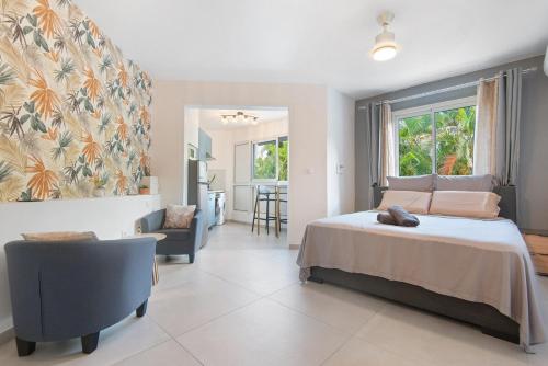 Le Studio à deux pas de la mer confort moderne au cœur de Saint Gilles les Bains — 4-Star Luxury Hotel in Saint-Paul, Réunion