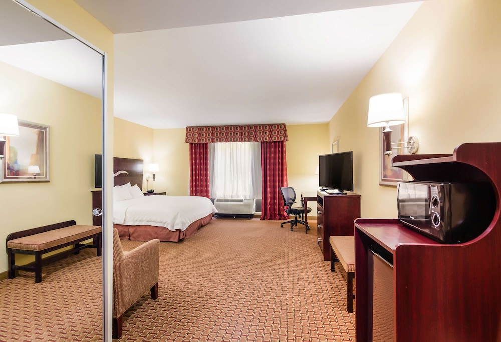 Hampton Inn Galax - photo 12
