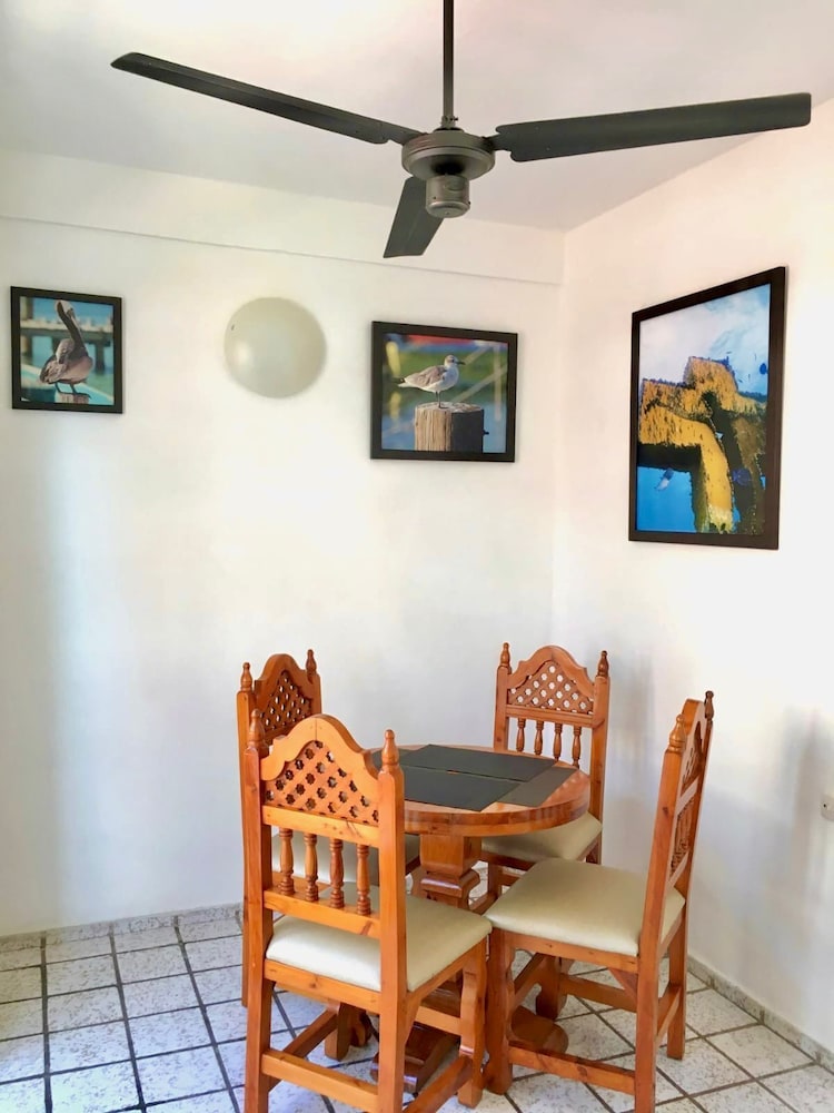 Hotel & Restaurant Bucaneros Isla Mujeres