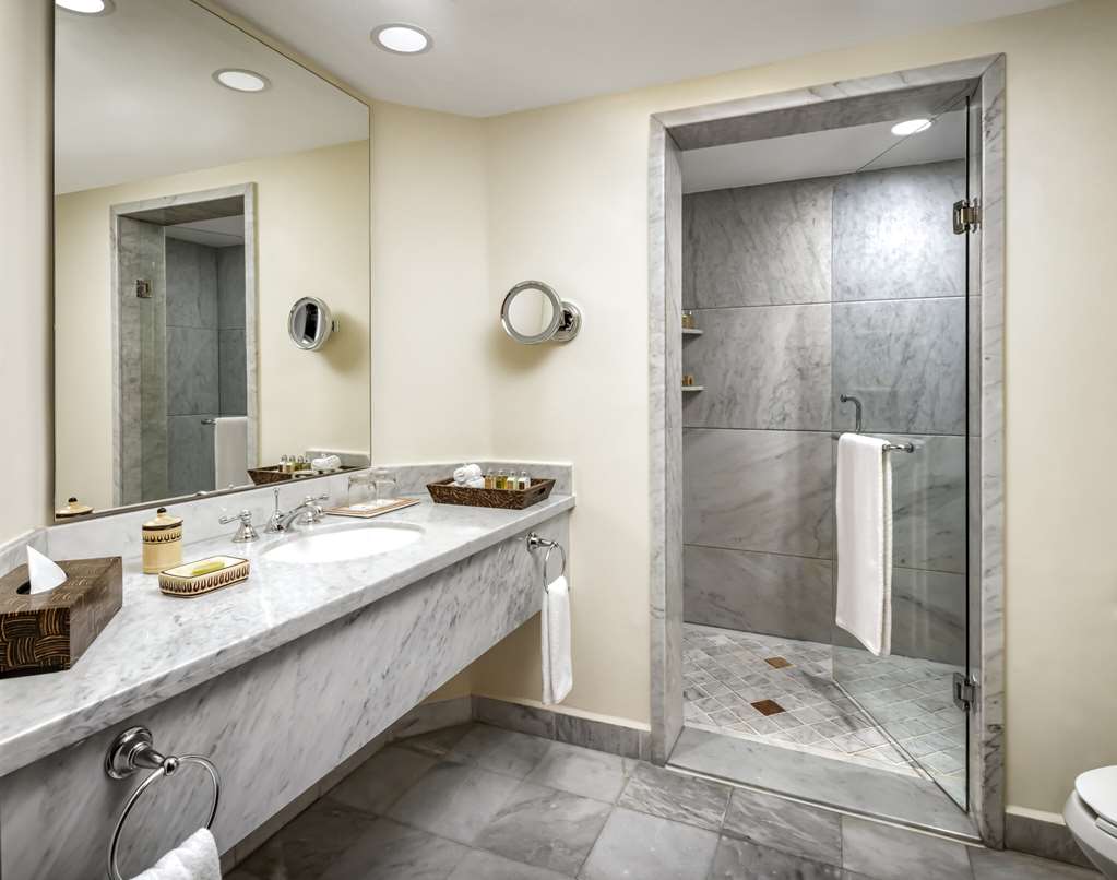 GRAND CLASS SUITE Casa Velas Velas Resorts bathroom