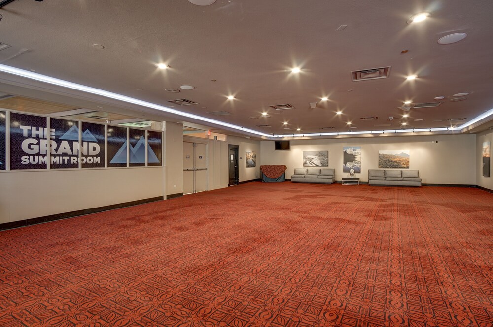 Grand Z Casino Hotel by Red Lion Hotels - photo 34