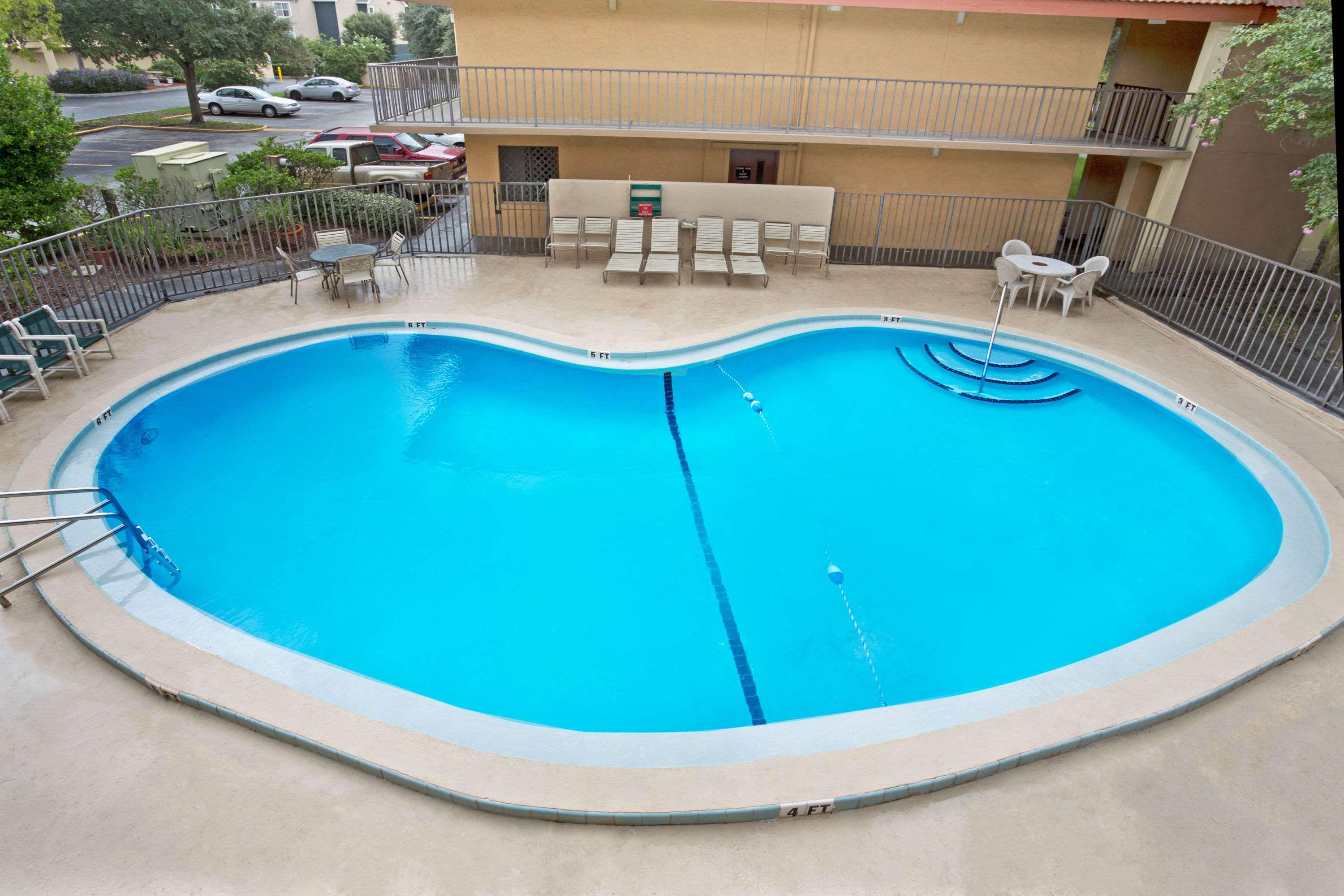 Super 8 by Wyndham Jacksonville Orange Park - photo 4