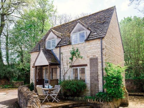 Emma Dent — 4-Star Luxury Hotel in Winchcombe, United Kingdom