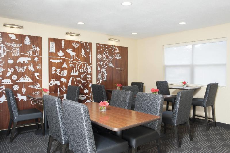 TownePlace Suites Indianapolis Keystone - photo 46
