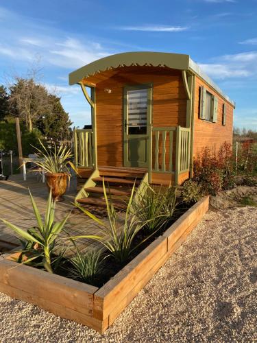 La Roulotte De Mouchou in Saintes-Maries-De-La-Mer, France