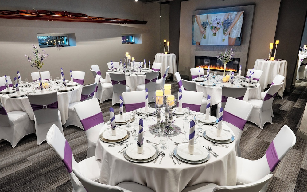 Holiday Inn Manhattan at the Campus by IHG - photo 22