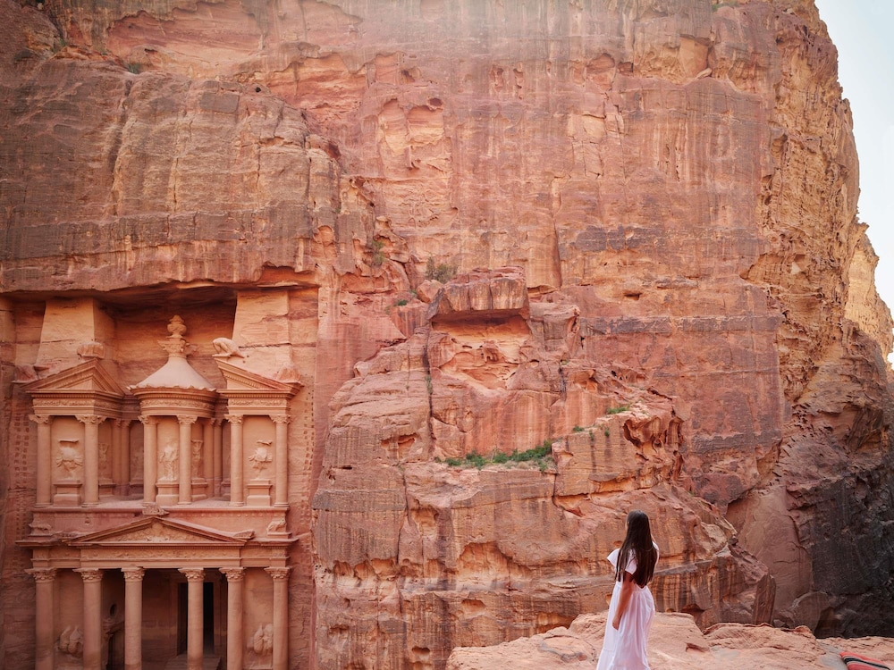 Mövenpick Resort Petra — 5-Star Luxury Hotel in Petra, Jordan