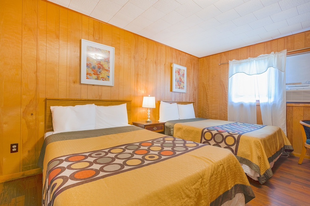 Parkside Motel by OYO Meadville Conneaut Lake - photo 11
