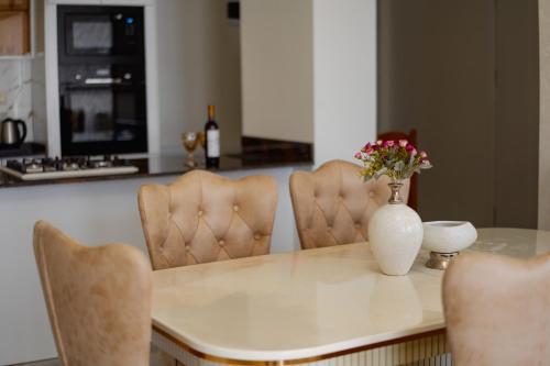 Miraggio Apartments