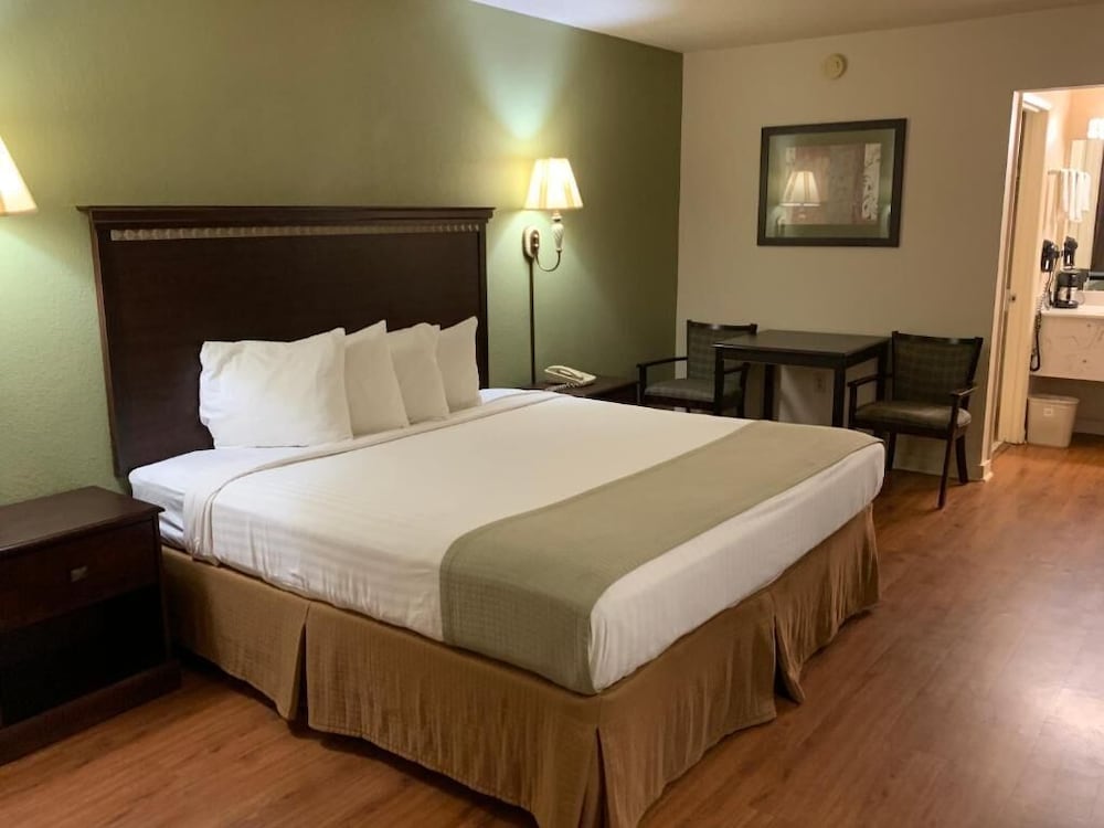Motel 6 Abbeville AL - photo 12