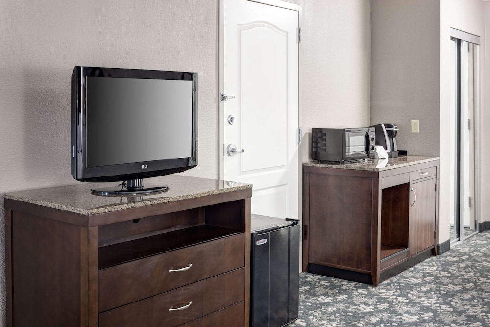 Hilton Garden Inn Cincinnati Mason - photo 22