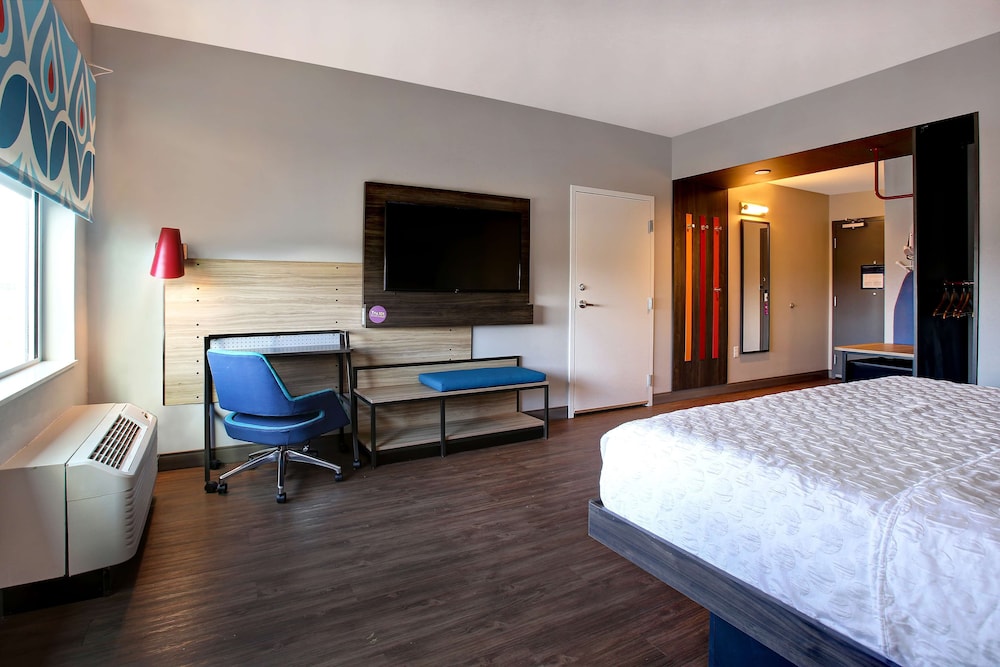 Tru by Hilton Alcoa Knoxville Airport - photo 24