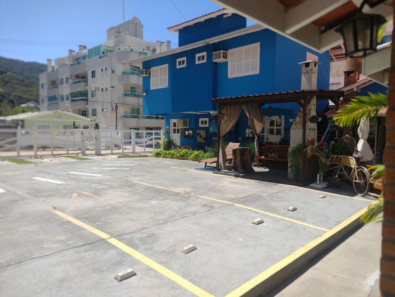 Pousadinha e Residencial Sto António Praia de Bombas Bombinhas SC