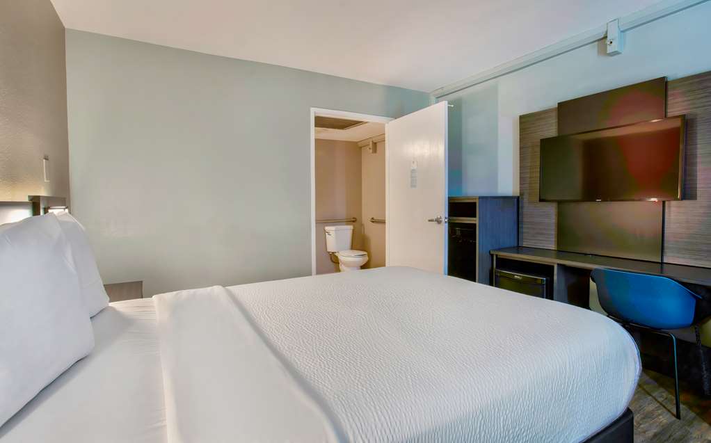 Motel 6 Kingman AZ Route 66 East - photo 19