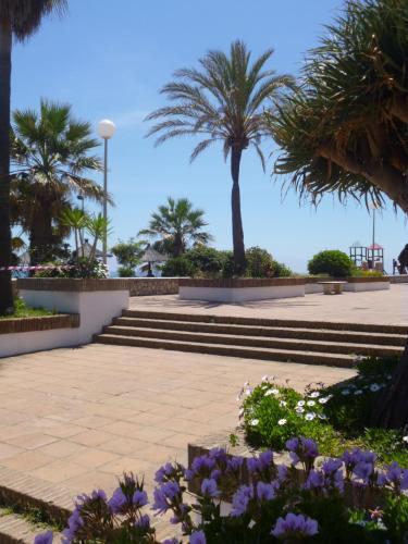 2134 Modern apt with terrace sea view — 4-Star Luxury Hotel in Manilva, Spain