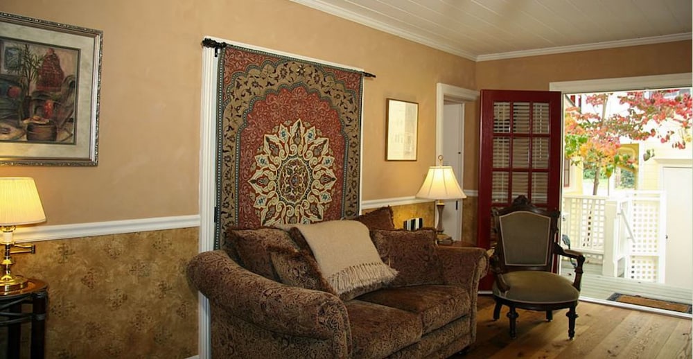 The Foxes Inn of Sutter Creek - photo 12