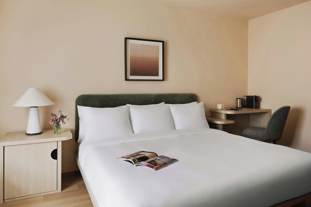 City Center Hotel by Kasa - photo 9