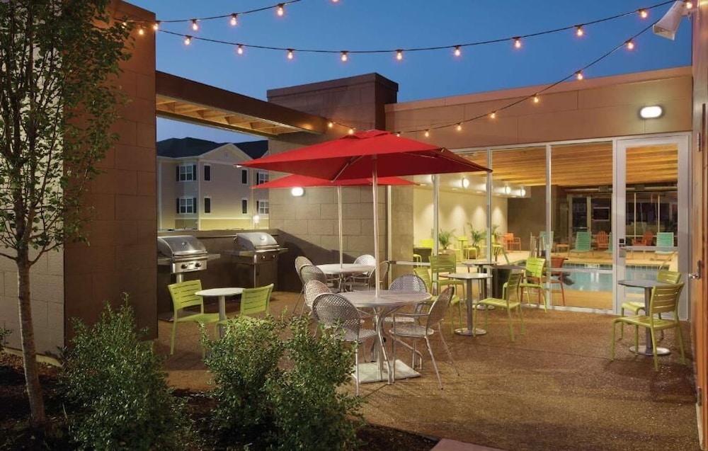 Home2 Suites by Hilton St. Louis Forest Park - photo 43