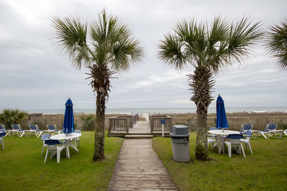 Boardwalk Resort by Hosteeva - photo 101
