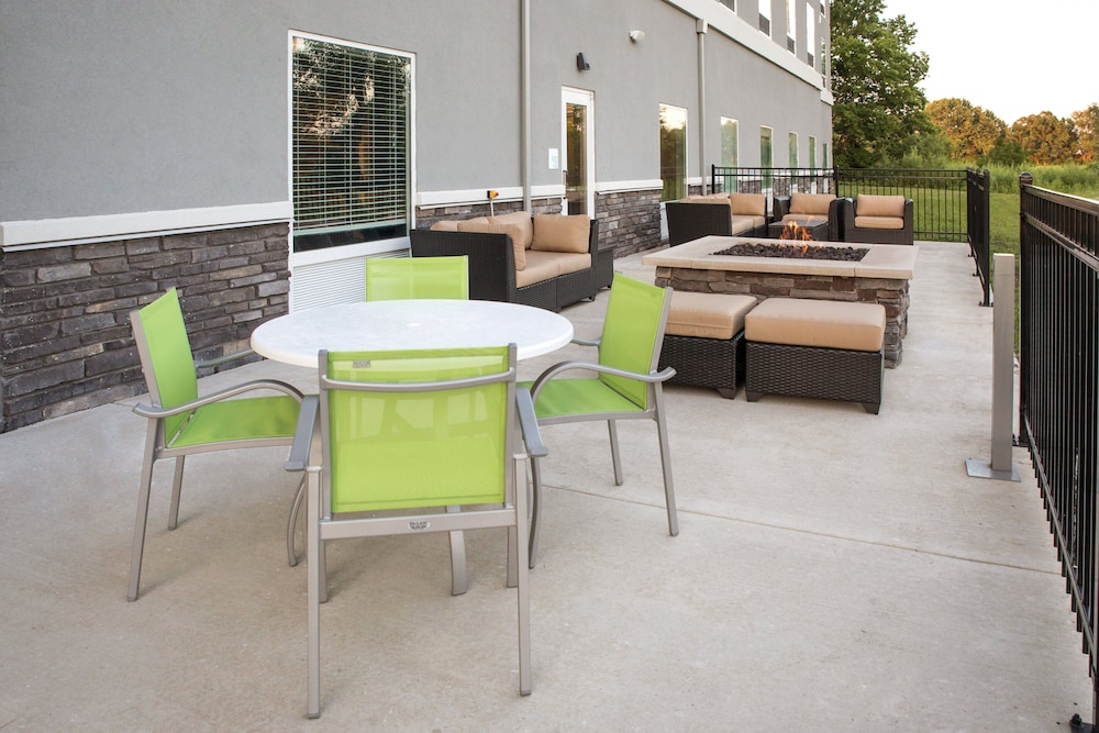 Holiday Inn & Suites Decatur Forsyth by IHG - photo 42