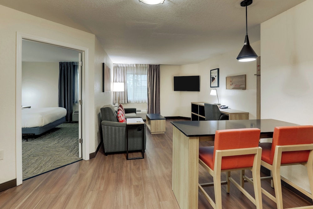 Candlewood Suites Lexington by IHG - photo 18