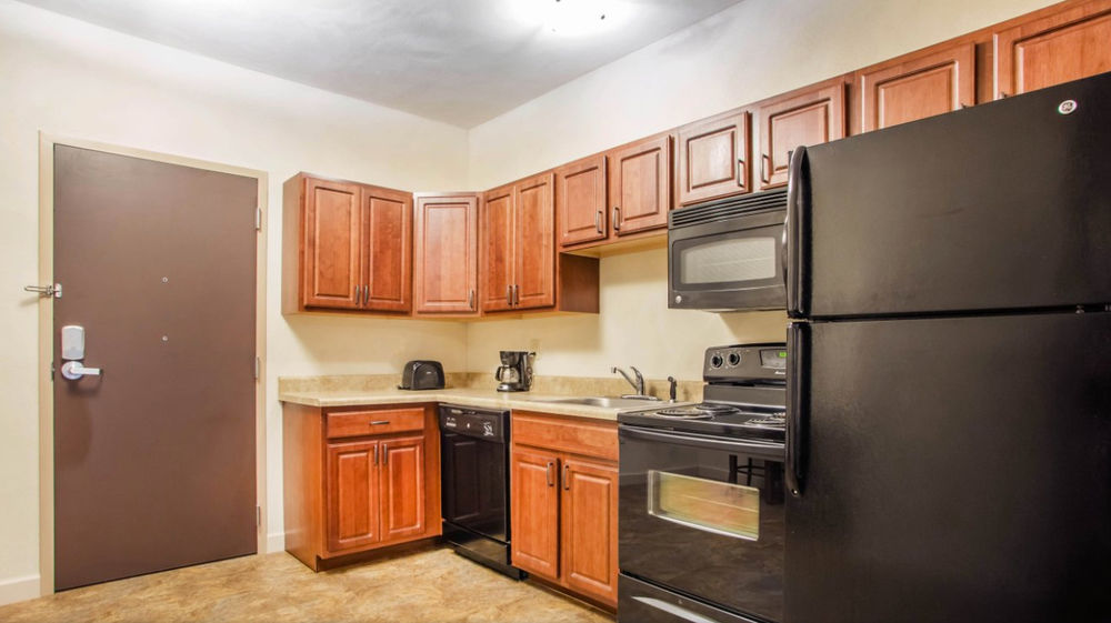 O Fallon Suites Hotel - photo 10
