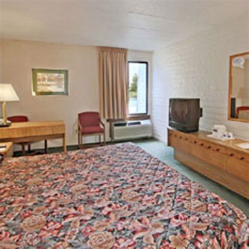 Howard Johnson - photo 6