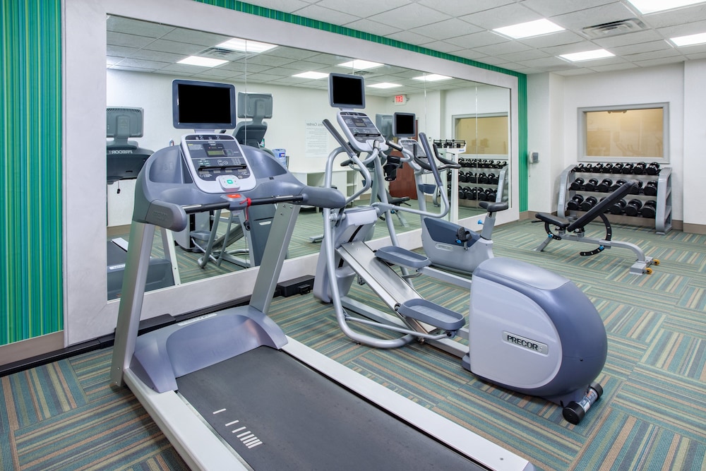 Holiday Inn Express & Suites Texarkana by IHG - photo 32