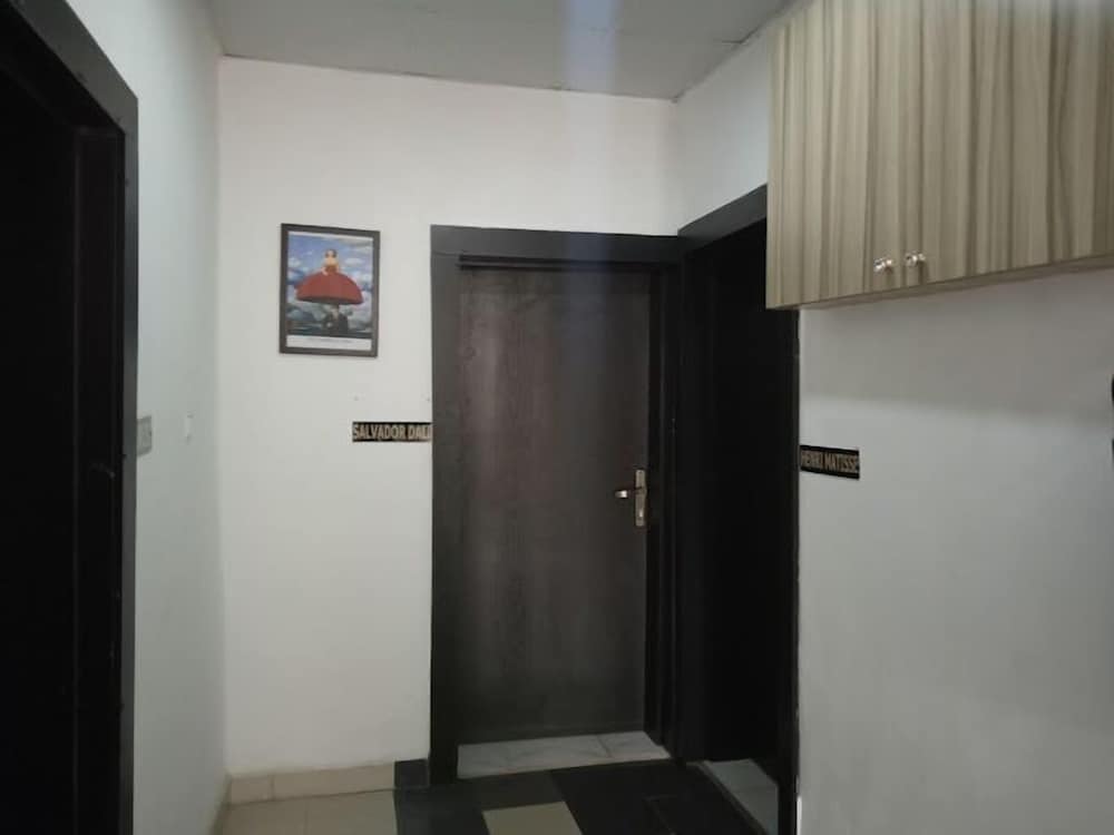 Paint House Hotel Classic — Abuja — photo 3