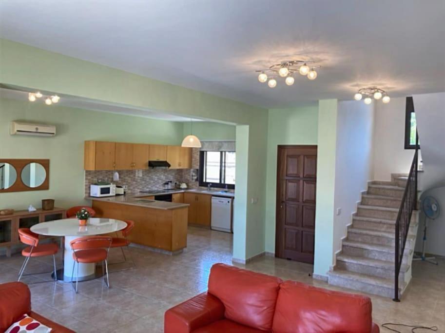 Seaview Villa Mia