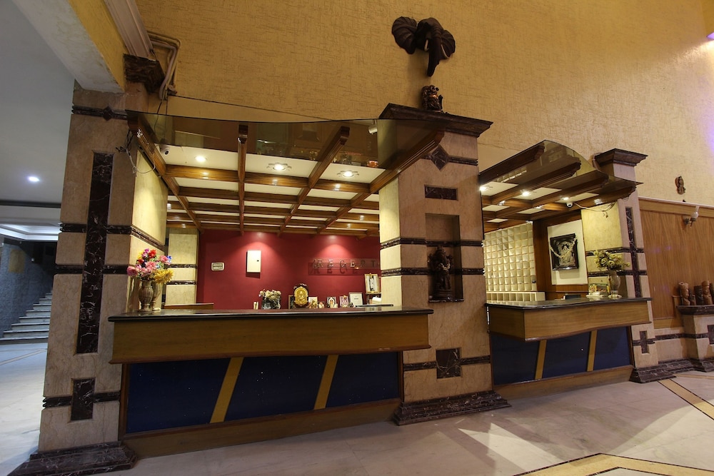 Oyo 35457 Hotel Kubera Palace — Raichur