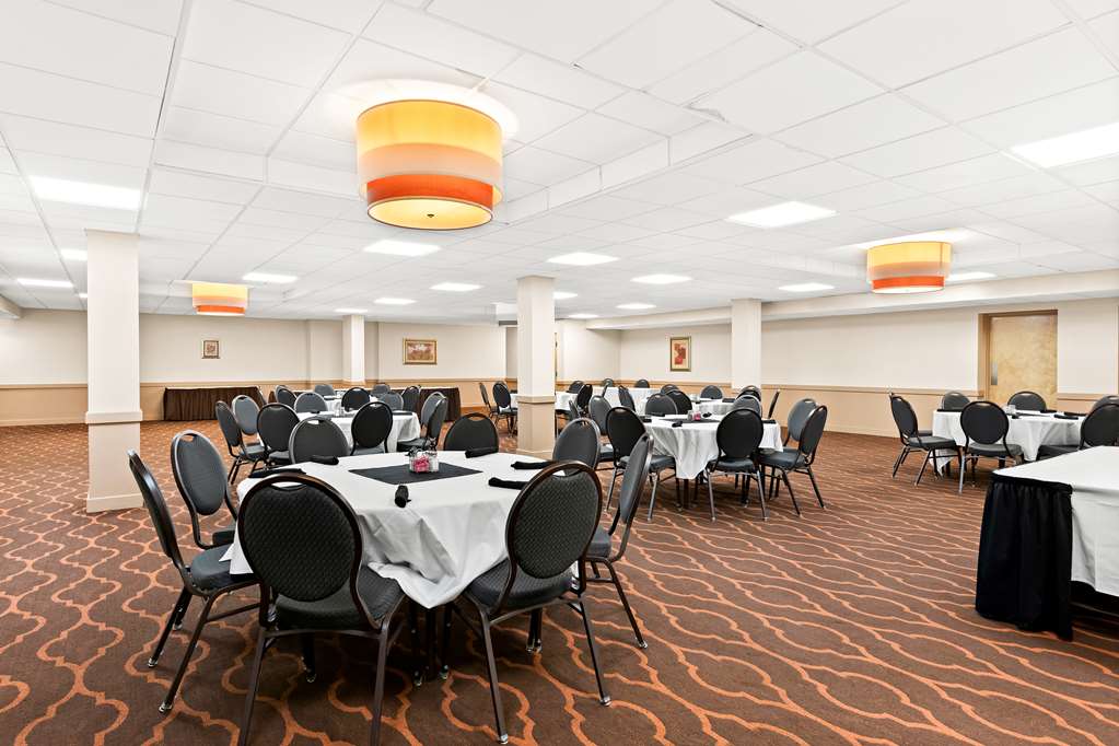 Best Western State Fair Inn - photo 37