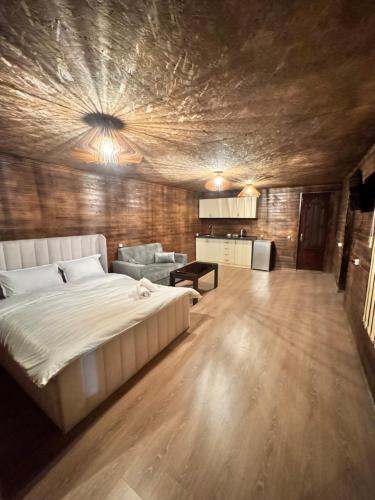 Hovakimyans Hotel And Pool Airport in Armavir, Armenia