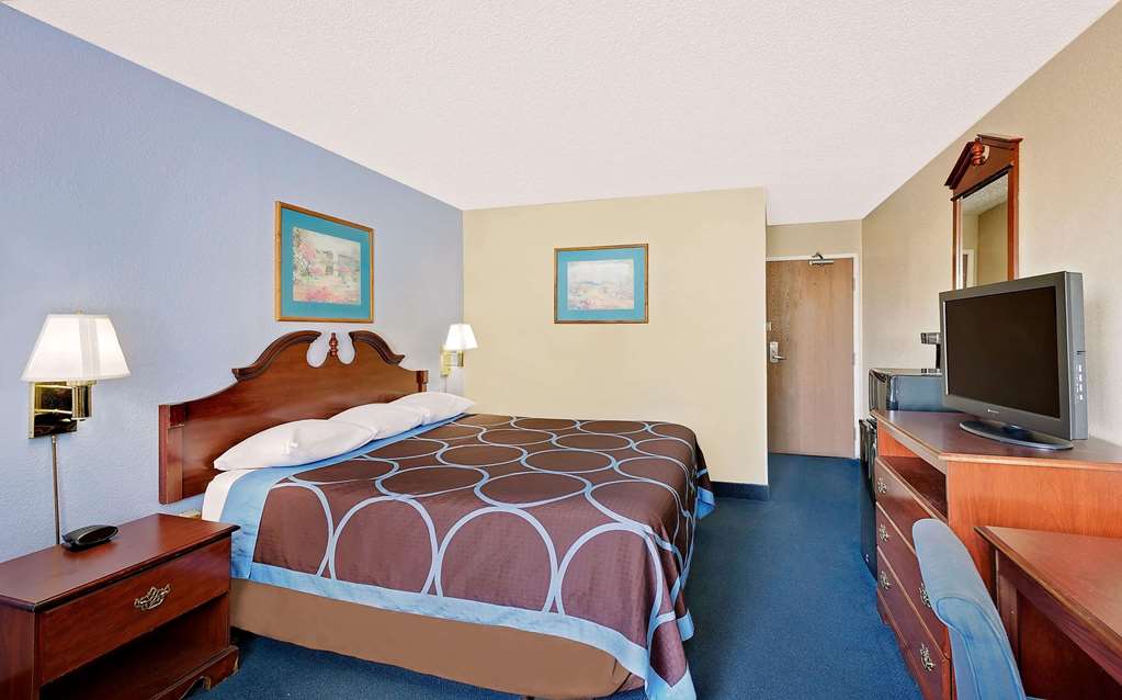 Super 8 by Wyndham Newburgh West Point Near Stewart Airport - photo 8