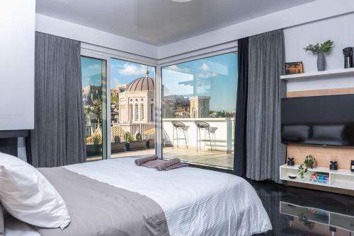 Private Loft Suite with stunning view of Acropolis — 4-Star Luxury Hotel in Athens, Greece