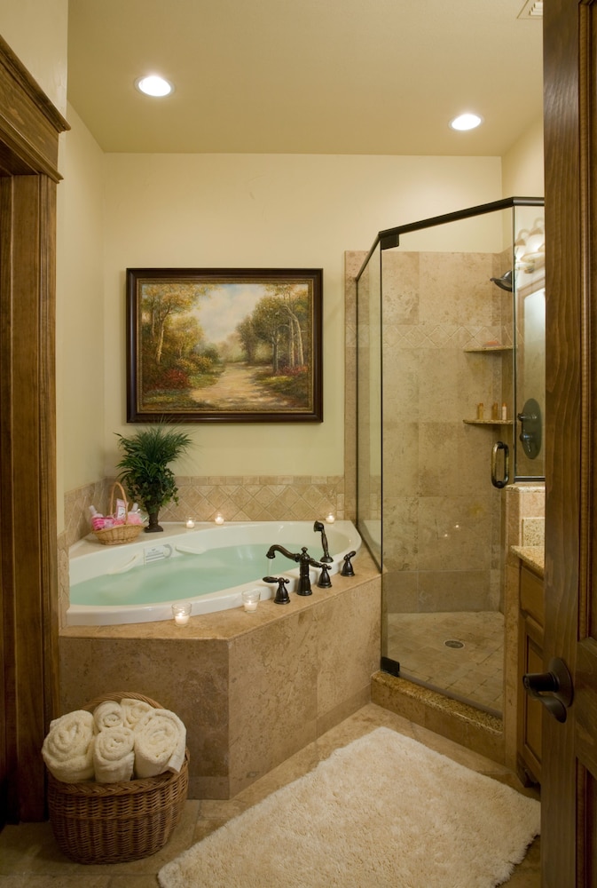 Inn on Lake Granbury a Boutique Hotel - photo 15