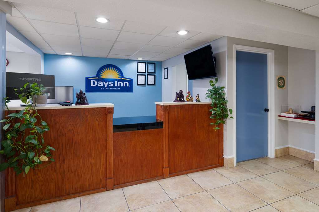 Days Inn By Wyndham Montgomery I 85 — Montgomery