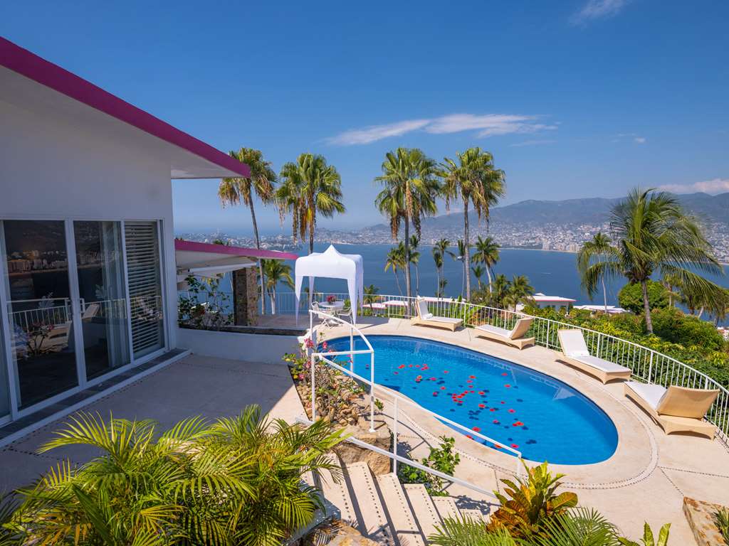 Las Brisas Acapulco Encantada Master Suite