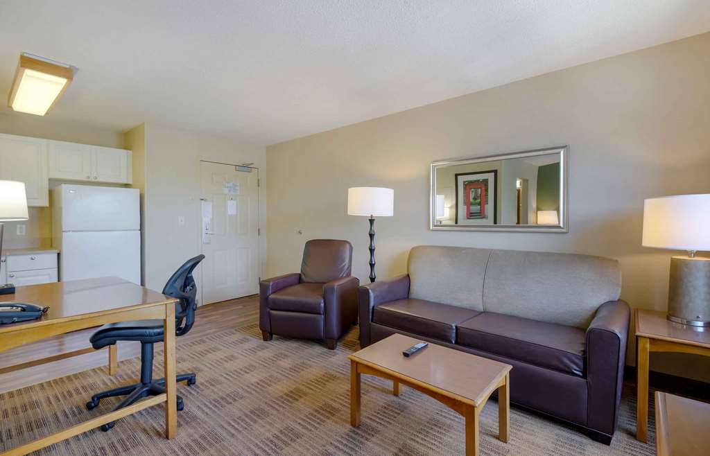 Extended Stay America Suites Greensboro Airport - photo 20