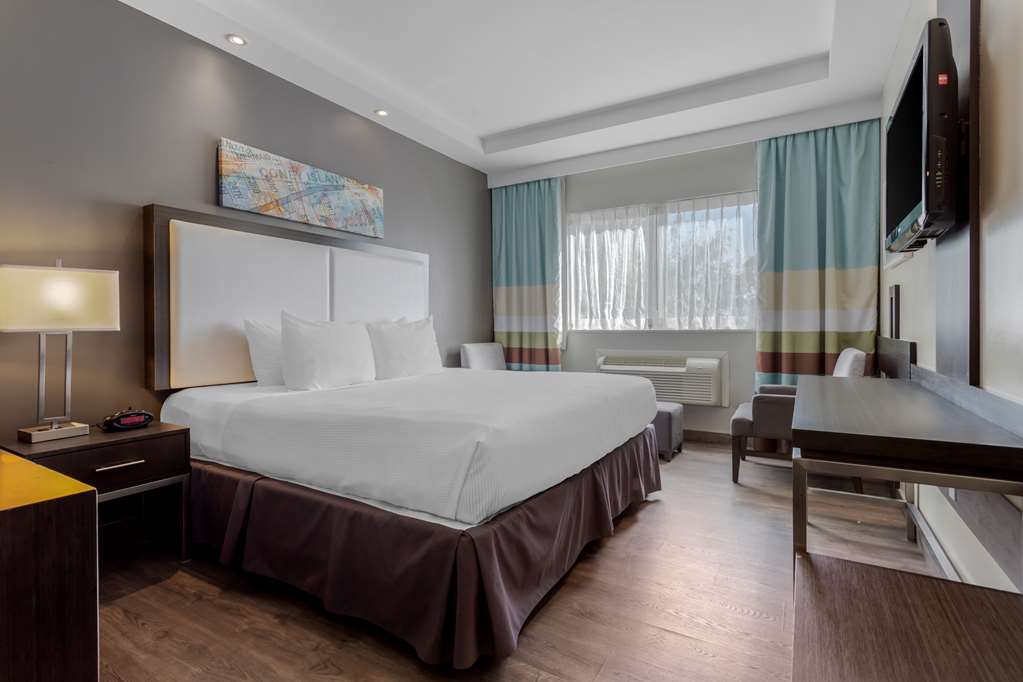 Best Western Plus Brooklyn Bay Hotel - photo 10