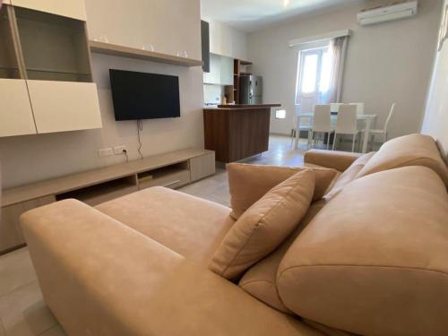 Sliema Central 2 Bedroom on a Quiet Street Near Valletta by Malta Weekend — 4-Star Luxury Hotel in Sliema, Malta
