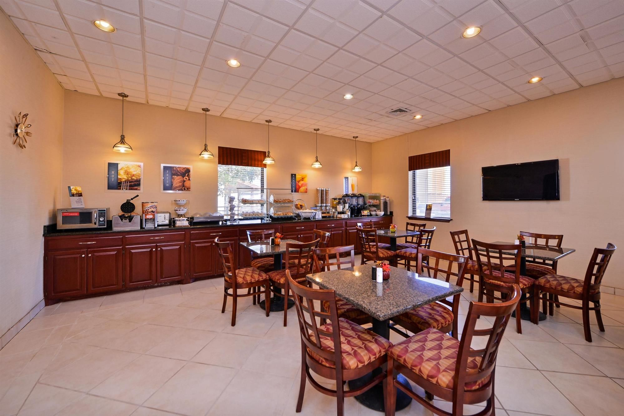 Best Western Northgate Inn - photo 21