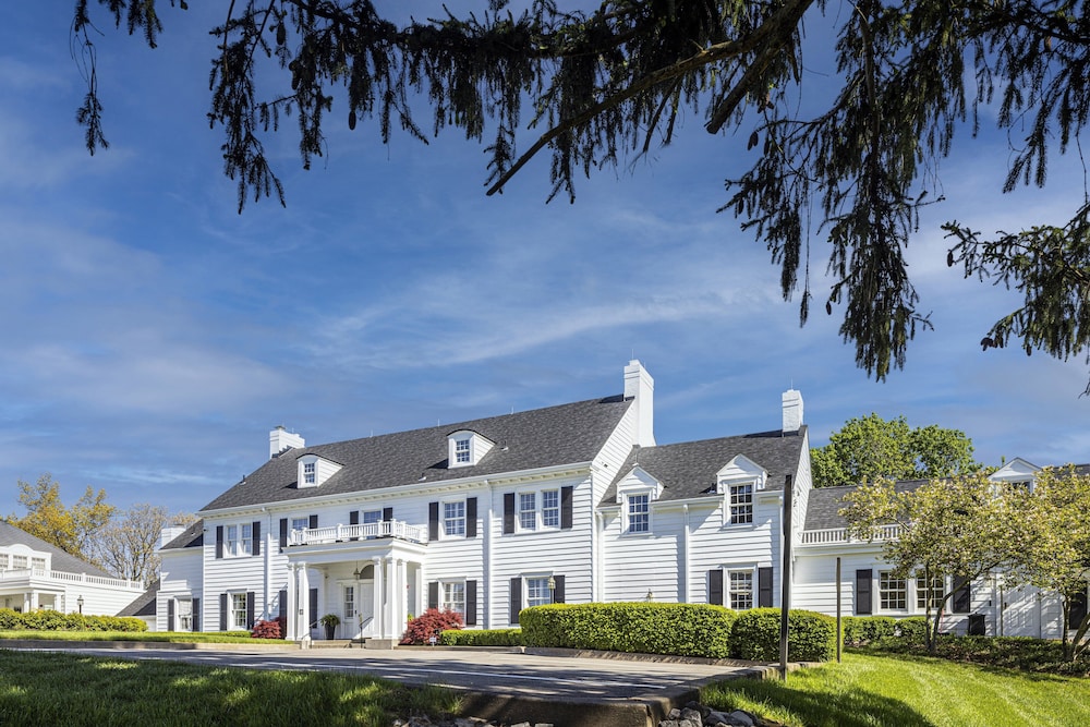 Baywood Conference Center — hotel in Coraopolis