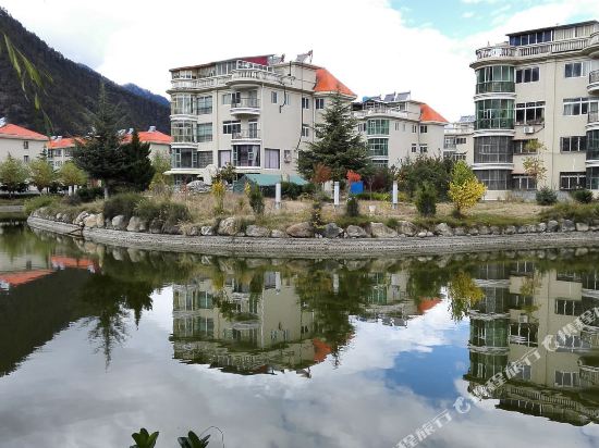 Metoo inn - carbon neutral hotel in Unknown City
