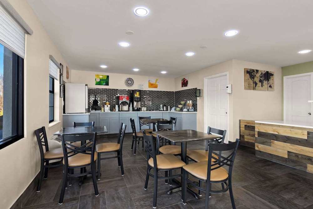 Deer Acres Inn - photo 39
