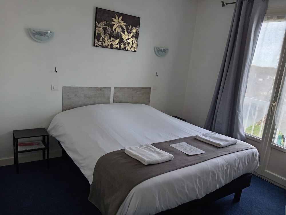 Hôtel Le Lyon Vert Commentry - carbon neutral hotel in Commentry