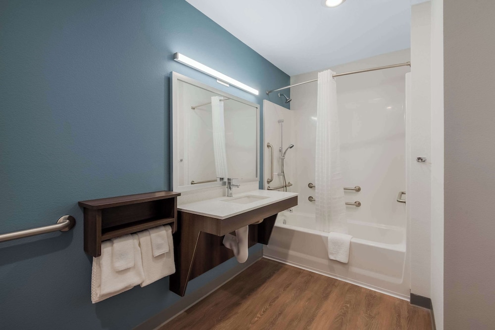 WoodSpring Suites Bellflower Los Angeles - photo 26