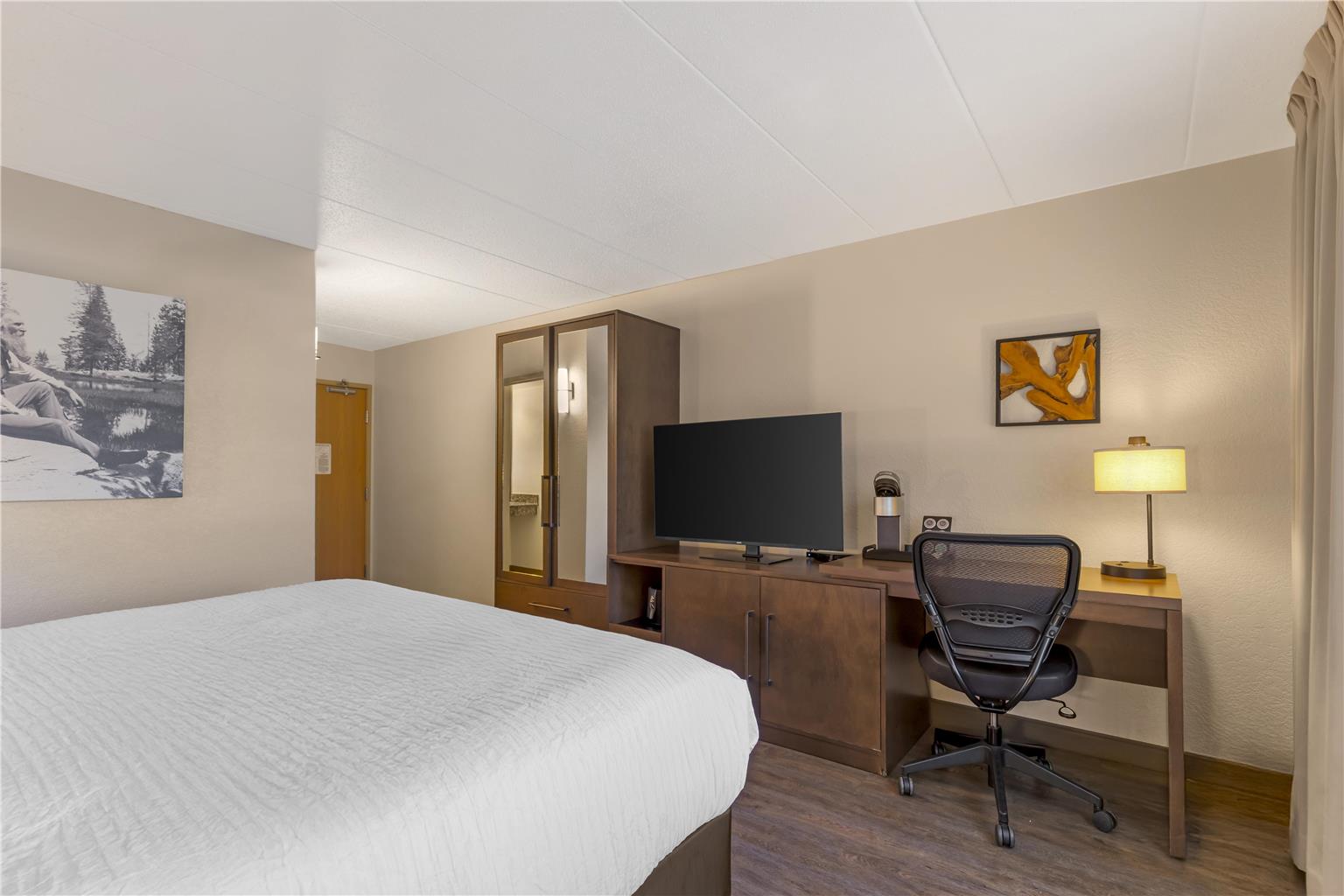 Best Western Plus McCall Lodge & Suites - photo 11